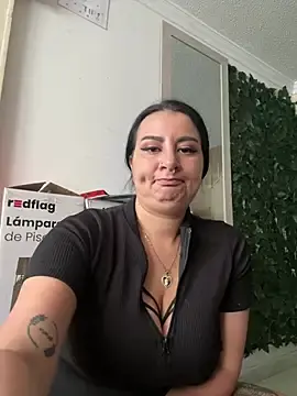 Stripchat Live Sex Cam of Abril_Luv