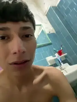 Stripchat Watch Live Sex Cams of glopetitooo
