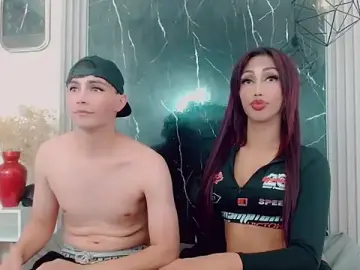 Stripchat Live Sex Cam of hilary_rodriguez