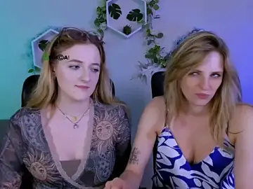 Stripchat Sex Cam of luna_berryy