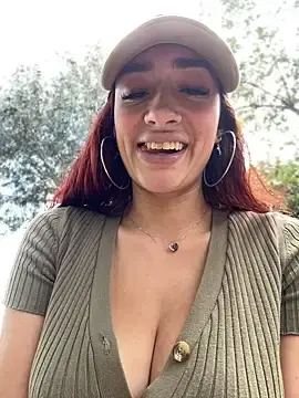 Stripchat Free Porn Cam of ariiel_