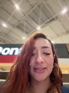 Stripchat Watch Live Sex Cams of ariiel_