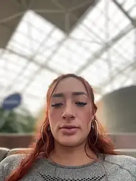 Stripchat Live Sex Cam of ariiel_