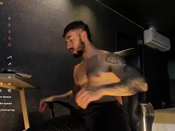 Stripchat Free Live Porn of MarkWalker__