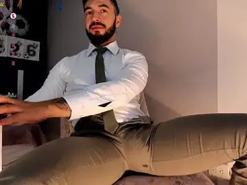 Stripchat Sex Cam of MarkWalker__