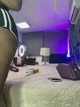 Stripchat Best live sex cam show of riri_brunnete