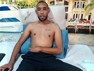 Stripchat Sex Cam of IndianMagicMike