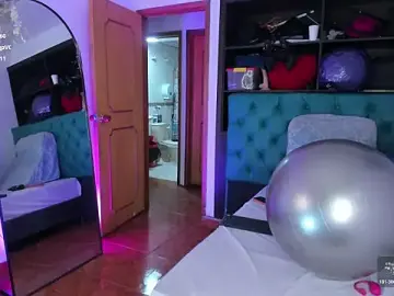 Stripchat Free Porn Cam of _SARAI_DUPONT