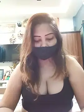 Stripchat Live Sex Cam of Cute-mona