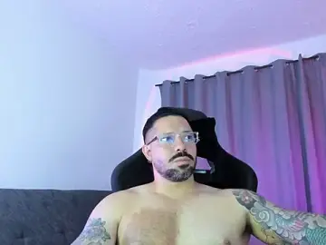Stripchat Nude Webcam of Pierre_Vidal