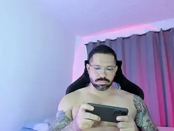 Stripchat Nude Webcam of Pierre_Vidal