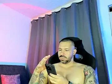 Stripchat Best live sex cam show of Pierre_Vidal