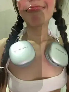 Stripchat Private Sex Chat of SweetBunnyGF