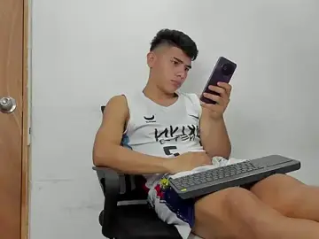 Stripchat Sex Chat of andrew_rose_