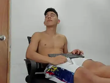Stripchat Free Porn Cam of andrew_rose_