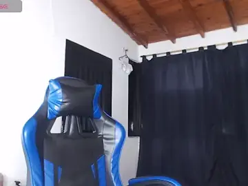Stripchat Free Porn Cam of Drake_Nassir4