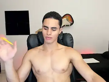Stripchat Free Porn Cam of chicozen