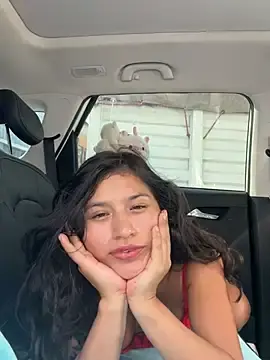 Stripchat Free Live Porn of sexi_noemi
