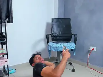 Stripchat Adult Webcam of JuanBlade