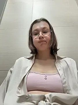 Stripchat Live Sex Cam of RinaCat