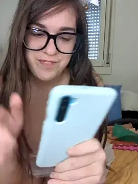 Stripchat Free Porn Cam of Miachan_LaGattinaVogliosa