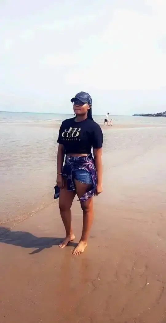africancurvyxx3