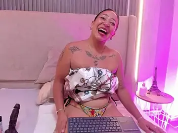 Stripchat Live Sex of OrianaParra_