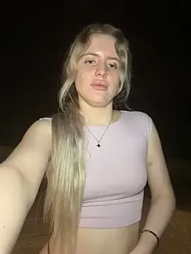 Stripchat Live Sex of Holly-Glamour