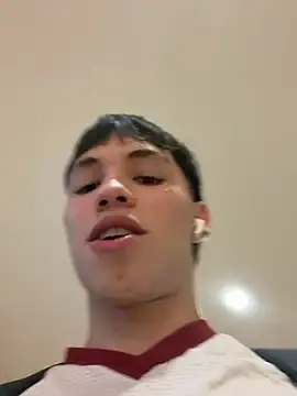 Stripchat Live Sex Cam of angel_bless19