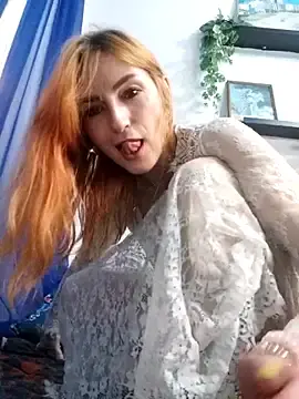 Stripchat Sex Cam of HelenWildCat