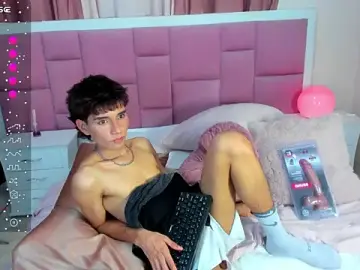 Stripchat Live Sex Cam of christopher_robin4