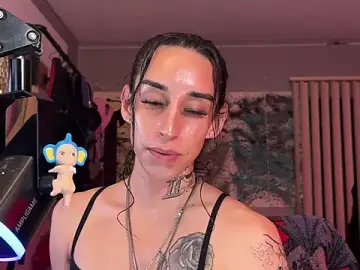 Stripchat Free Porn Cam of xoFrankie