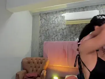 Stripchat Live Sex Cam of aliccecooper
