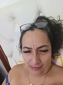 Stripchat Live Sex of AlessandraLeroy