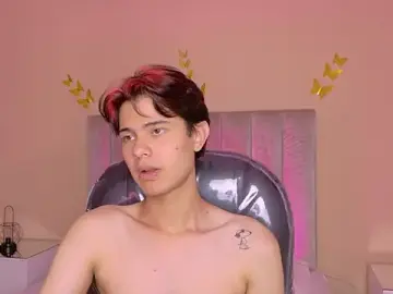 Stripchat Free Porn Cam of Derek_Sinn