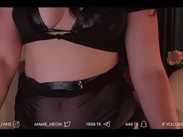 Stripchat Free Live Porn of Mamiemeow