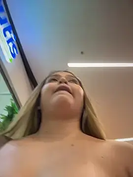 Stripchat Private Sex Chat of lunablossom_