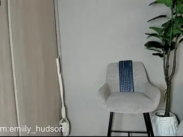 Stripchat Live Porn of emily_huddson_