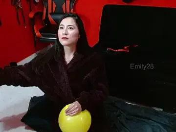 Stripchat Free Live Porn of Emily_Slave28
