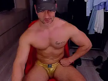 Stripchat Free Live Porn of MarisMuscle