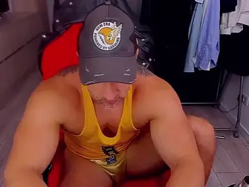Stripchat Sex Cam of MarisMuscle