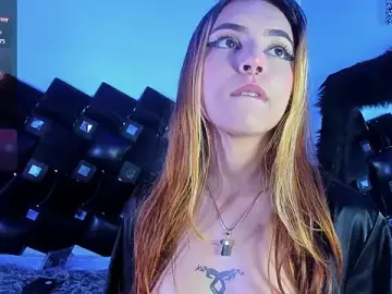 Stripchat Free Live Porn of isis_jhempss