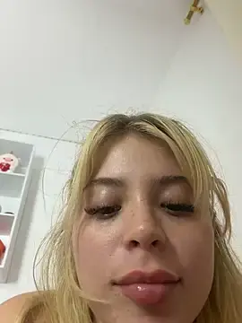 Stripchat Adult Video Chat of _Alicee_1