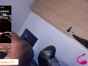 Stripchat Free Porn Cam of Lil_Curved