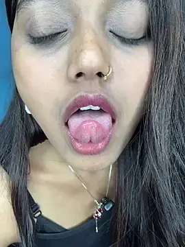 Stripchat Adult Video Chat of Sweet-priyaa