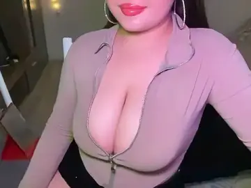 Stripchat Free Live Porn of anora_sunny