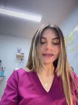 Stripchat Live Sex Cam of alicee16