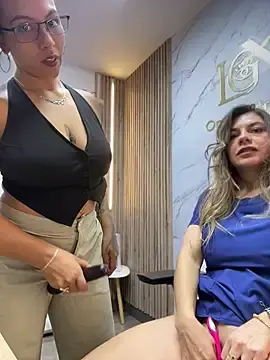 Stripchat Live Sex Cam of alicee16