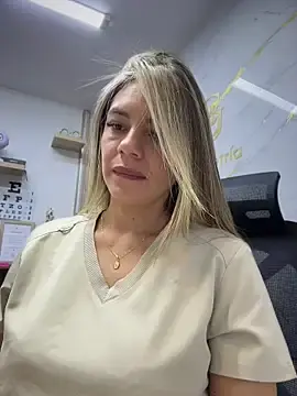 Stripchat Live Sex of alicee16