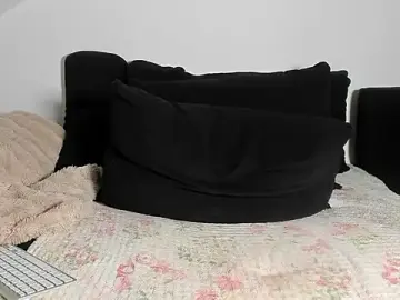 Stripchat Live Sex Cam of laurasommer